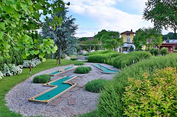 Mini Golf im Lešnik Land